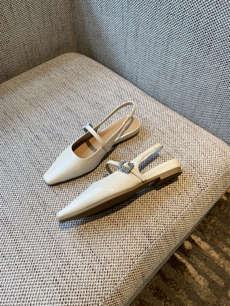 Fairy Style Patent Leather Square Toe Flat Sandals with Rhinestones - 2025 Spring/Summer Women's Closed Toe Low Heel Shoes Fairy Style Patent Leather Square Toe Flat Sandals with Rhinestones - 2025 Spring/Summer Women's Closed Toe Low Heel Shoes