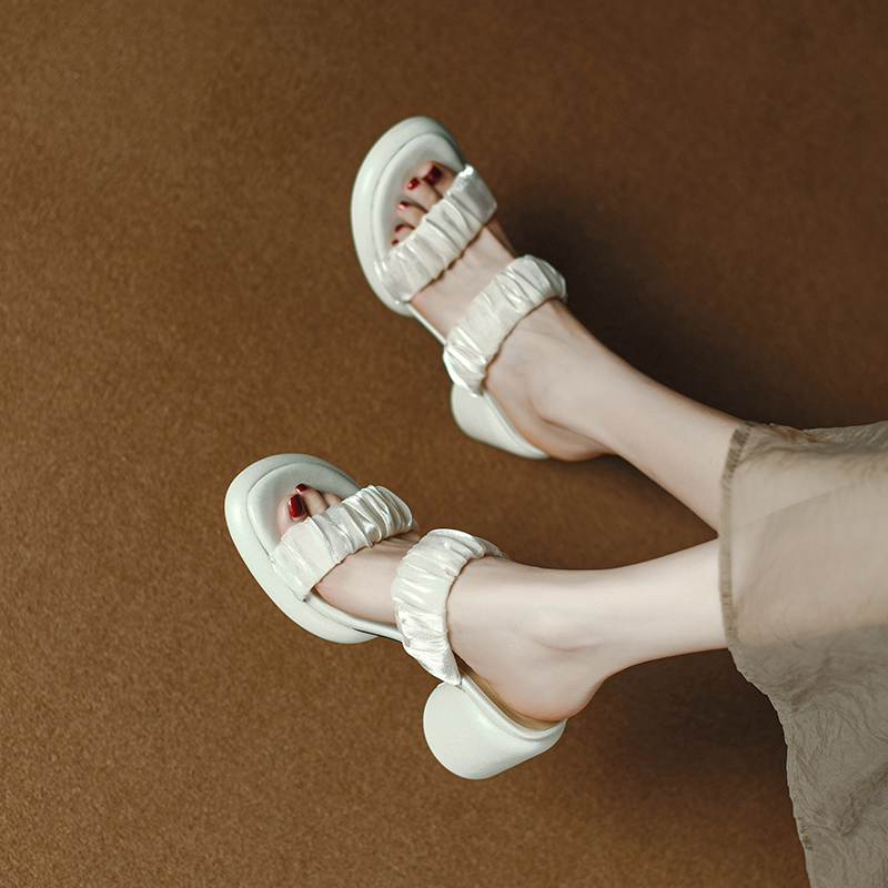 Fashionable Chunky High Heel Slide Sandals for Women - Comfortable Mesh Design, Versatile Style for Everyday Wear Fashionable Chunky High Heel Slide Sandals for Women - Comfortable Mesh Design, Versatile Style for Everyday Wear