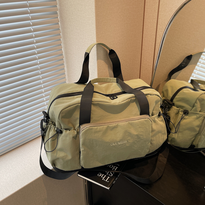 Fashionable Foldable Short Trip Bag for Women - Large Capacity Business Tote with Dry Wet Separation for Travel and Fitness Fashionable Foldable Short Trip Bag for Women - Large Capacity Business Tote with Dry Wet Separation for Travel and Fitness