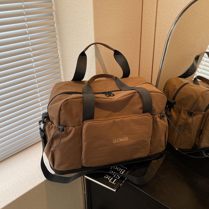 Fashionable Foldable Short Trip Bag for Women - Large Capacity Business Tote with Dry Wet Separation for Travel and Fitness Fashionable Foldable Short Trip Bag for Women - Large Capacity Business Tote with Dry Wet Separation for Travel and Fitness