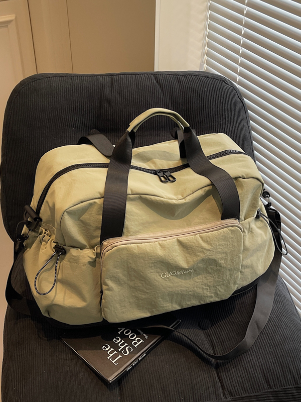 Fashionable Foldable Short Trip Bag for Women - Large Capacity Business Tote with Dry Wet Separation for Travel and Fitness Fashionable Foldable Short Trip Bag for Women - Large Capacity Business Tote with Dry Wet Separation for Travel and Fitness