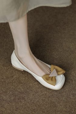 Fashionable Women's Genuine Leather Slip-On Flats with French Round-Toe and Bowknot Detail - Italian Style Shoes