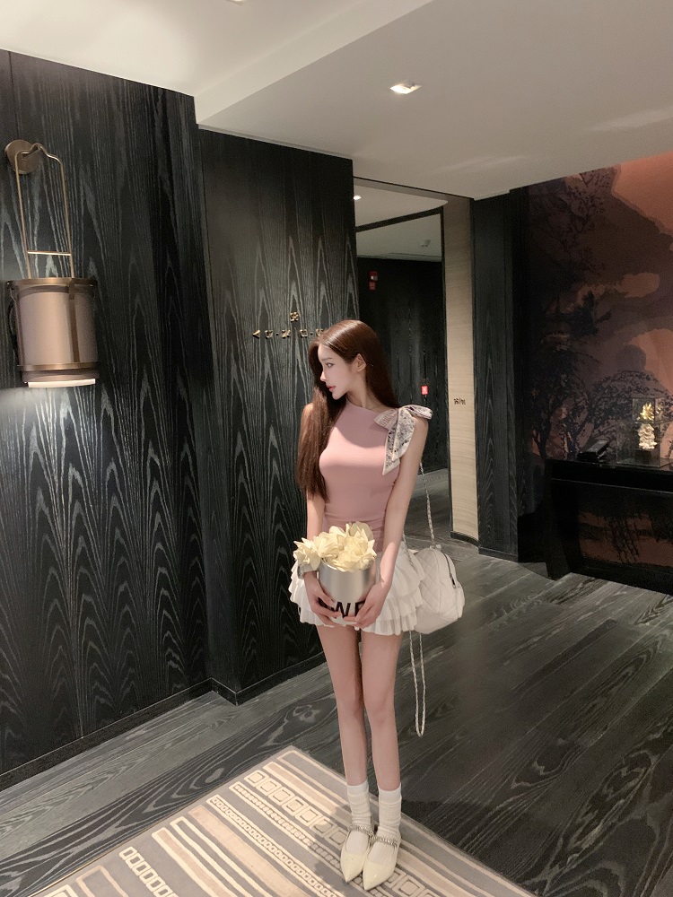 Fitted Irregular Style Tank Top - Luna 316 Design Sense with Pure Desire Aesthetic for Trendy 90s and Y2K Fashion Fitted Irregular Style Tank Top - Luna 316 Design Sense with Pure Desire Aesthetic for Trendy 90s and Y2K Fashion