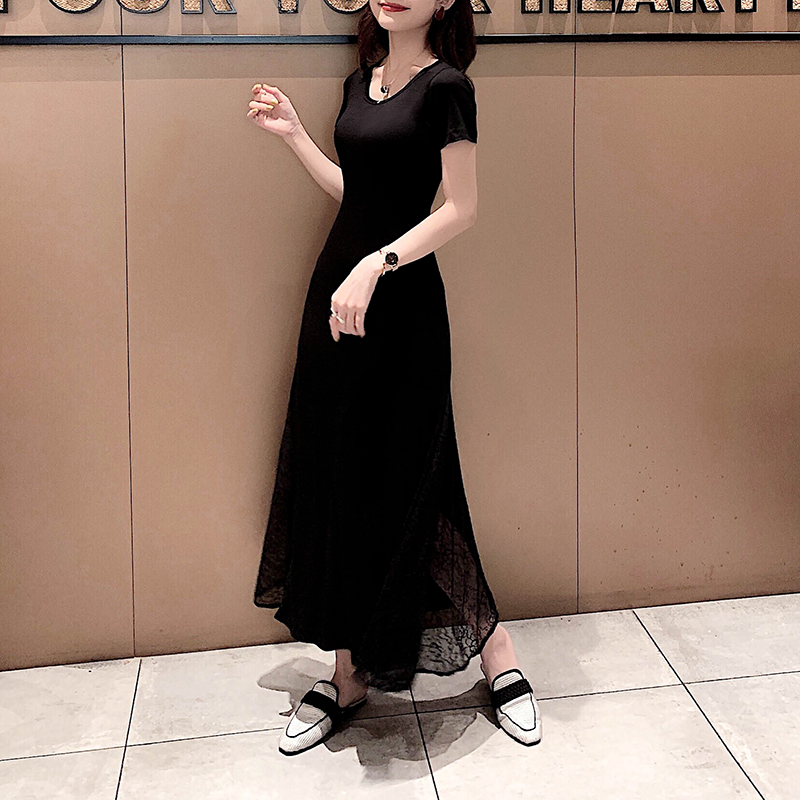Fitted Spliced Short-Sleeve Dress, Modal, Slimming Lace Round Neck, Black Long Dress, 2025 Summer Style, European American Fashion Fitted Spliced Short-Sleeve Dress, Modal, Slimming Lace Round Neck, Black Long Dress, 2025 Summer Style, European American Fashion
