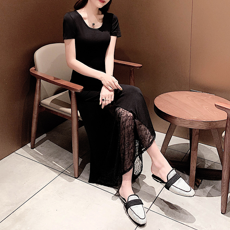Fitted Spliced Short-Sleeve Dress, Modal, Slimming Lace Round Neck, Black Long Dress, 2025 Summer Style, European American Fashion Fitted Spliced Short-Sleeve Dress, Modal, Slimming Lace Round Neck, Black Long Dress, 2025 Summer Style, European American Fashion