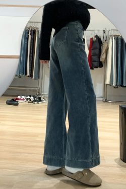 Flared Bell-Bottom Jeans for Petite Pear-Shaped Figures - Loose-Fitting Non-Sticking Pants for Thick Thighs and Wide Hips
