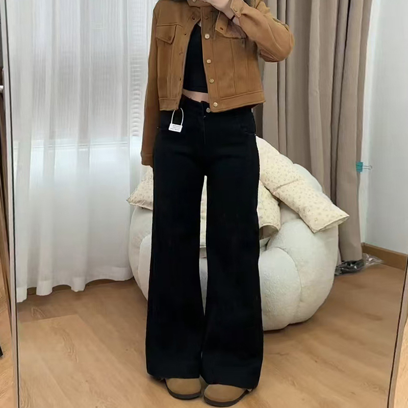 Flared Bell-Bottom Pants for Pear-Shaped Figures, Loose-Fitting Wide-Leg Black Denim Jeans for Women Flared Bell-Bottom Pants for Pear-Shaped Figures, Loose-Fitting Wide-Leg Black Denim Jeans for Women