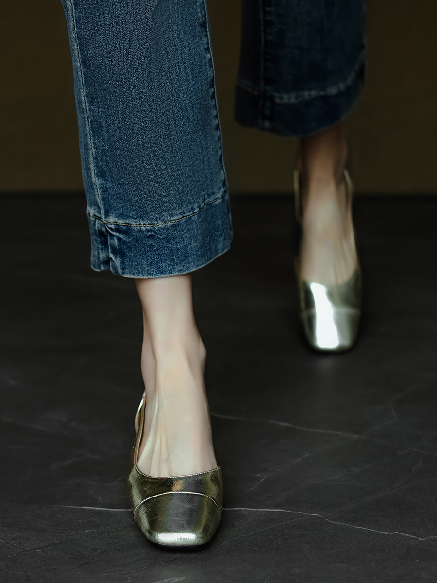 Flat Open-Toe Chunky Low-Heeled Sandals for Women - Backless Square Toe Design, Italian Style, Trendy Summer Footwear Flat Open-Toe Chunky Low-Heeled Sandals for Women - Backless Square Toe Design, Italian Style, Trendy Summer Footwear