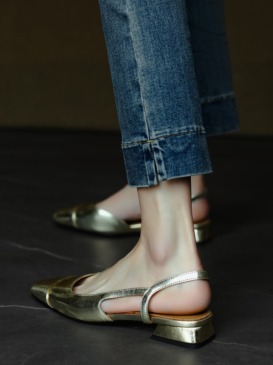 Flat Open-Toe Chunky Low-Heeled Sandals for Women - Backless Square Toe Design, Italian Style, Trendy Summer Footwear Flat Open-Toe Chunky Low-Heeled Sandals for Women - Backless Square Toe Design, Italian Style, Trendy Summer Footwear