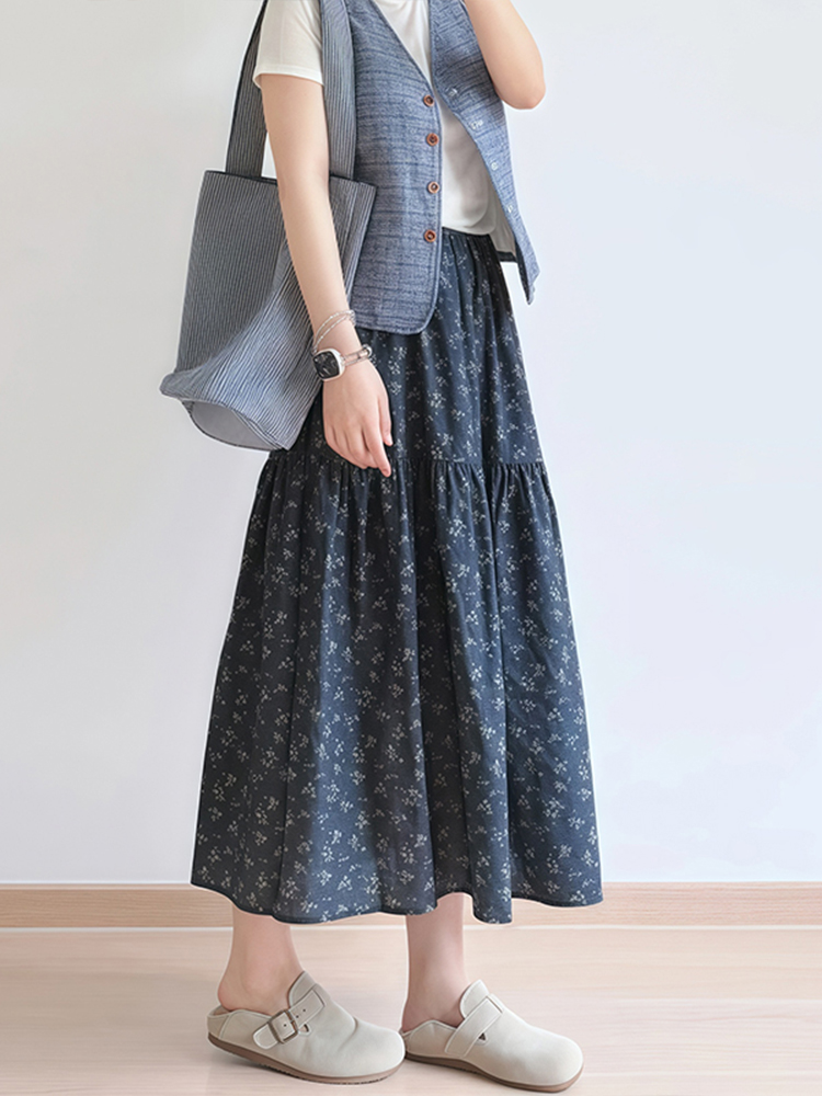 Floral A-Line Midi Skirt for Women, Plus Size Summer Skirt for Pear-Shaped Bodies, Trendy 2025 Fashion Piece Floral A-Line Midi Skirt for Women, Plus Size Summer Skirt for Pear-Shaped Bodies, Trendy 2025 Fashion Piece