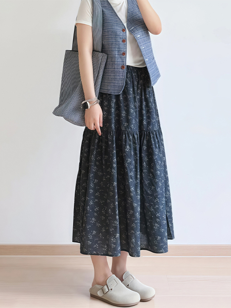 Floral A-Line Midi Skirt for Women, Plus Size Summer Skirt for Pear-Shaped Bodies, Trendy 2025 Fashion Piece Floral A-Line Midi Skirt for Women, Plus Size Summer Skirt for Pear-Shaped Bodies, Trendy 2025 Fashion Piece