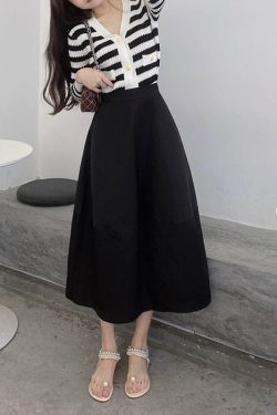 Floral Bud High-Waisted Flare Skirt - Slimming Mid-Length Commuter Style for Spring/Summer 2025