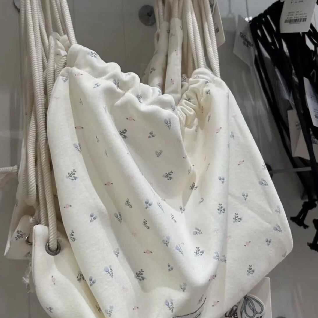 Floral Drawstring Small Backpack - Casual Canvas Tote Bag with Large Capacity for Commuting - Trendy Niche Design Floral Drawstring Small Backpack - Casual Canvas Tote Bag with Large Capacity for Commuting - Trendy Niche Design