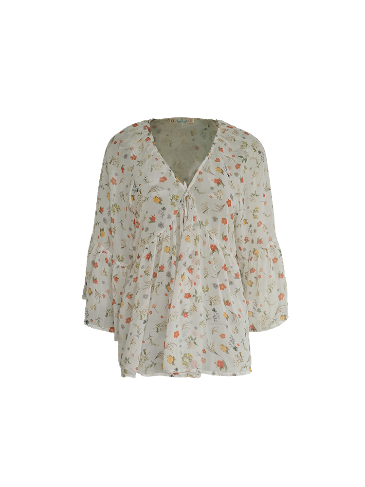 Floral Long Sleeve Chiffon Shirt for Women - Vintage 90s Style Loose Bell Sleeve Sun Protection Top Floral Long Sleeve Chiffon Shirt for Women - Vintage 90s Style Loose Bell Sleeve Sun Protection Top