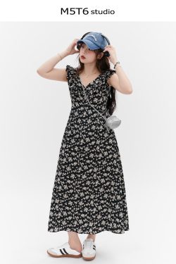 Floral Ruffled Sleeve Tea Dress - Curvy Fit, Waist-Defined, Vintage-Inspired Floral Print, Perfect for Y2K and Summer Events
