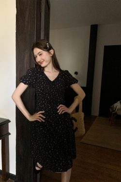 Floral Ruffled V-Neck Dress for Women, Tie Waist-Cinching, Mid-Length A-Line, Perfect for 2025 Spring and Summer Fashion