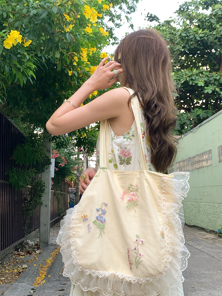 Flower Butterfly Lace Pearl Shimmering Crossbody Bag - Women's Vintage Summer Large Capacity Shoulder Bag Flower Butterfly Lace Pearl Shimmering Crossbody Bag - Women's Vintage Summer Large Capacity Shoulder Bag