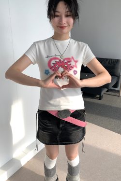 Forget Love Y2K Cartoon Graphic Slim-Fit White T-Shirt for Women - Casual Short Sleeve Tee