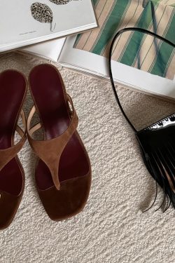 French Minimalist Sheepskin Thong Sandals for Women - Thin Heels, Versatile One-Strap Slide Flip-Flops