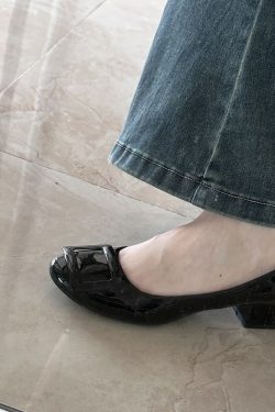 French Nude Pink Sheepskin High Heels with Square Buckle, Round Toe, Chunky Commuting Style, Versatile Shallow Mouth Footwear