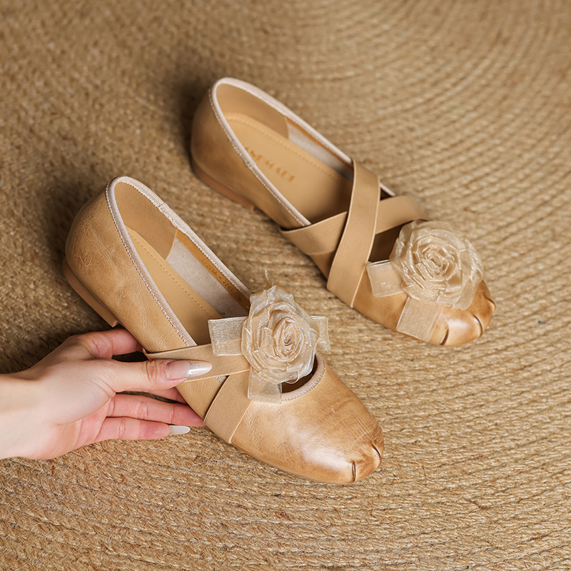 French Retro Artistic Flat Ballet Shoes with Deer and Nara Design - Trendy Fairy Style for Y2K and Korean Fashion Lovers French Retro Artistic Flat Ballet Shoes with Deer and Nara Design - Trendy Fairy Style for Y2K and Korean Fashion Lovers