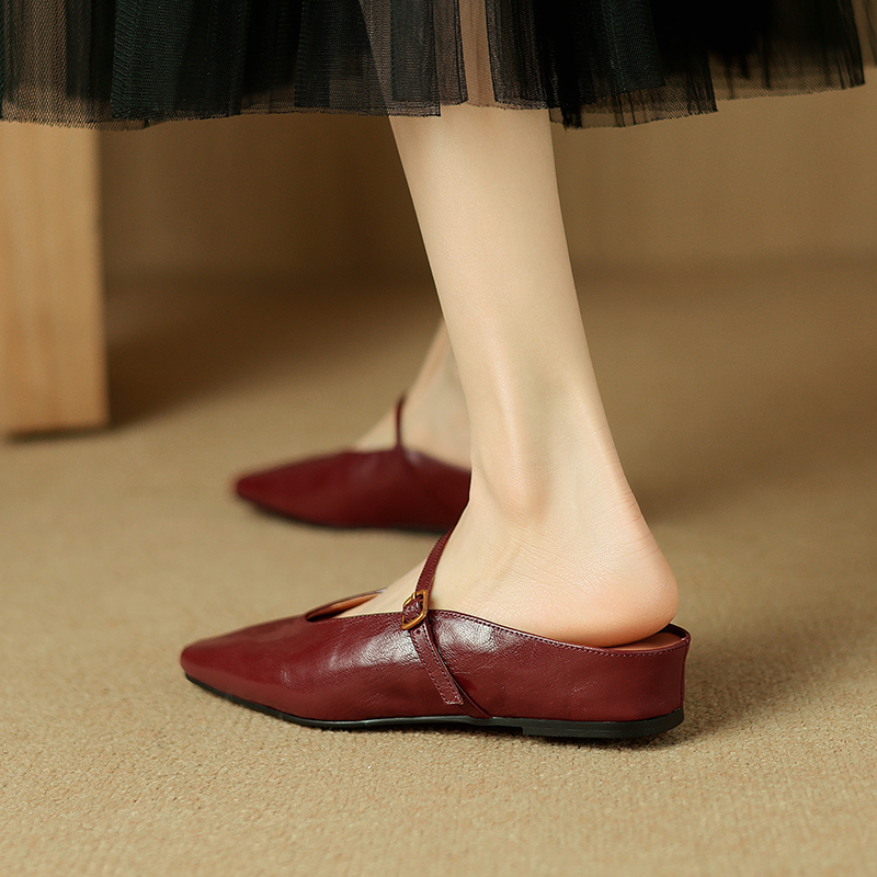 French Retro Genuine Leather Height-Increasing Slip-On Mules for Women - Comfortable Flat-Toe Half Slippers French Retro Genuine Leather Height-Increasing Slip-On Mules for Women - Comfortable Flat-Toe Half Slippers