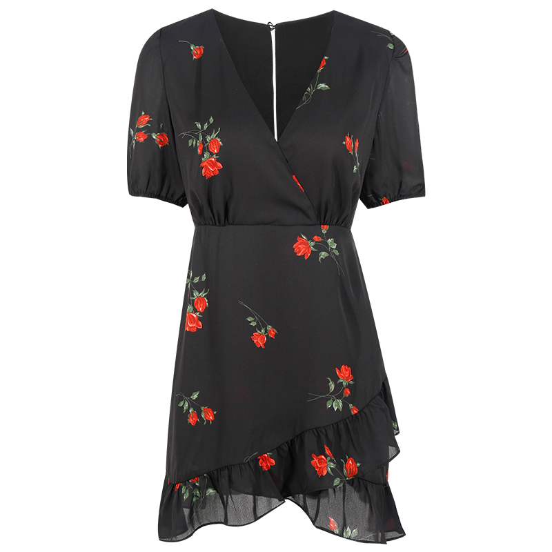 French Style Black Short Dress for Women - 2025 Summer Vacation Look, Inspired by Yang Caiyu, Trendy and Chic French Style Black Short Dress for Women - 2025 Summer Vacation Look, Inspired by Yang Caiyu, Trendy and Chic