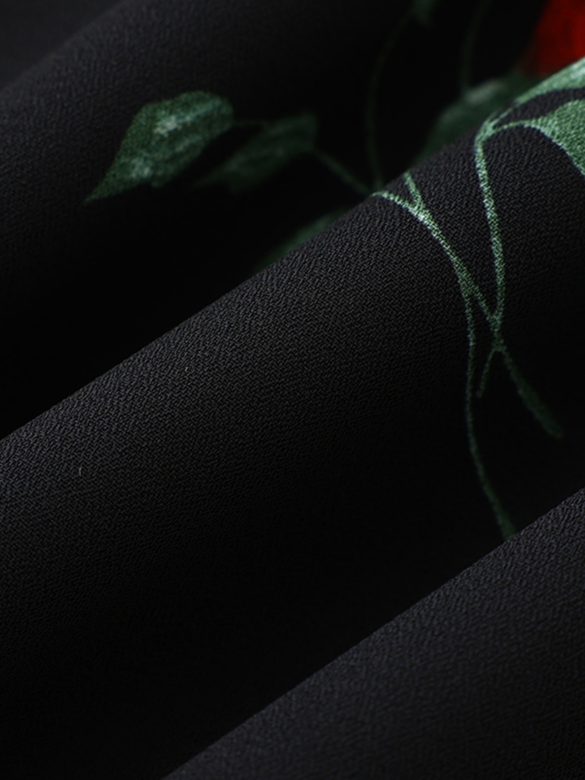 French Style Black Short Dress for Women - 2025 Summer Vacation Look, Inspired by Yang Caiyu, Trendy and Chic French Style Black Short Dress for Women - 2025 Summer Vacation Look, Inspired by Yang Caiyu, Trendy and Chic