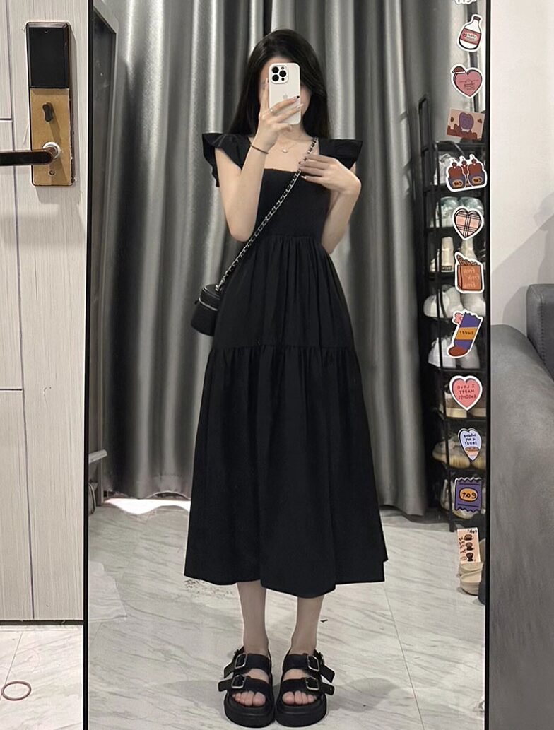 French-Style Black Square Neck Sleeveless Dress with Small Flying Sleeves for Women - 2025 Summer Petite Slim Mid-Length Fashion. French-Style Black Square Neck Sleeveless Dress with Small Flying Sleeves for Women - 2025 Summer Petite Slim Mid-Length Fashion.