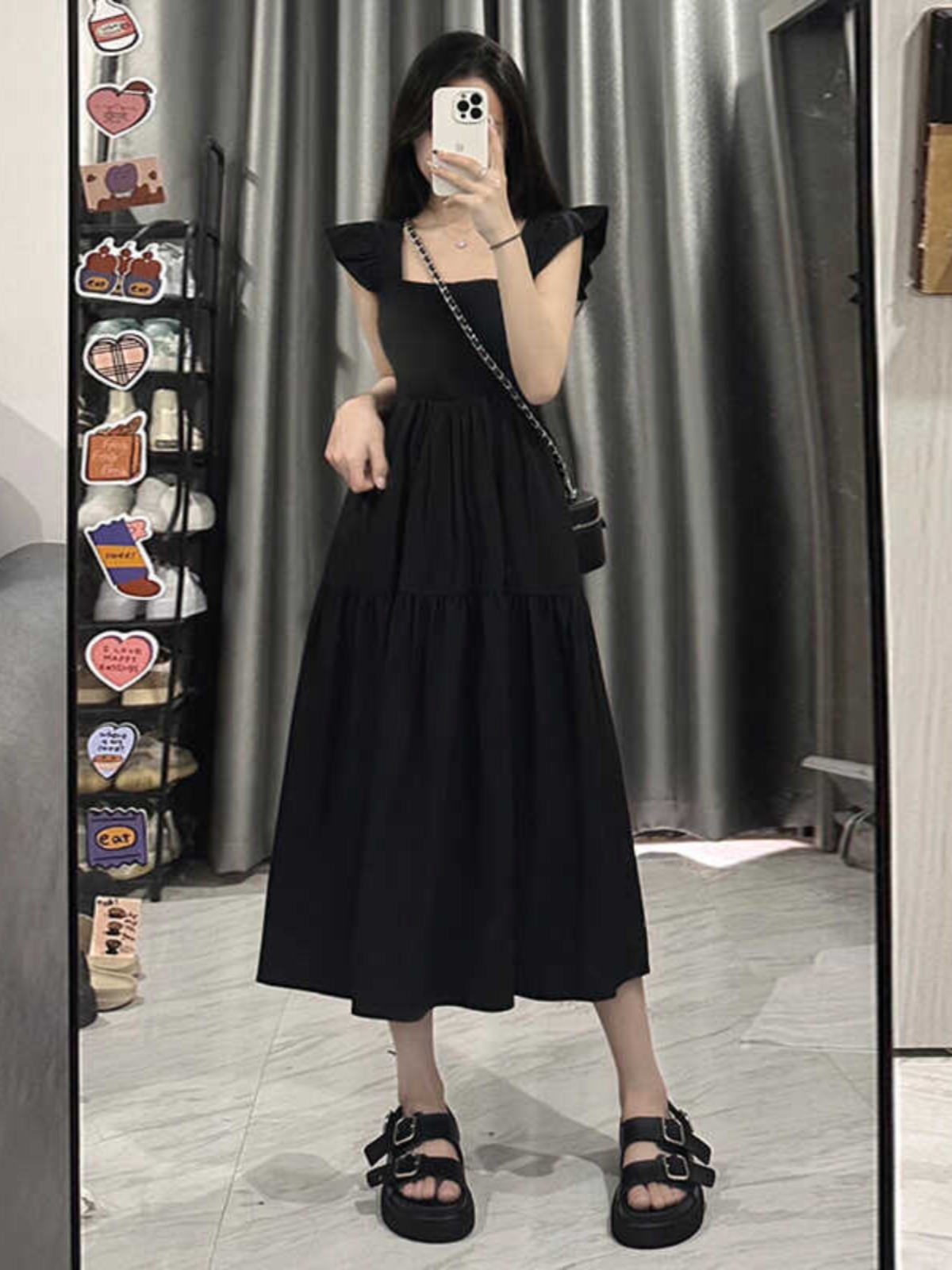 French-Style Black Square Neck Sleeveless Dress with Small Flying Sleeves for Women - 2025 Summer Petite Slim Mid-Length Fashion. French-Style Black Square Neck Sleeveless Dress with Small Flying Sleeves for Women - 2025 Summer Petite Slim Mid-Length Fashion.
