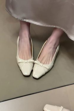 French Style Bow Tie Chunky Heel Open-Toe Sheepskin Sandals with Back Strap - Elegant Square Toe Flats for Women