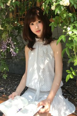 French-Style High-End Sleeveless Halter Polka Dot Dress for Women - Trendy Summer Short Skirt Outfit