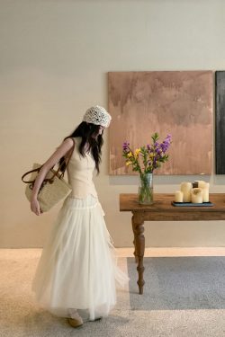 French-Style Lapel Faux Placket Knitted Vest for Women - Summer 2025 Slim-Fit T-Shirt Top, Flattering Casual Fashion