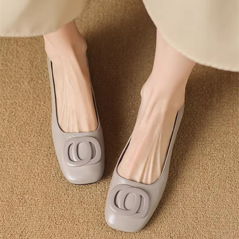 French-style Mary Jane Loafers for Women - Elegant Evening Flats with Shallow Mouth Design, Chic Italian Fashion French-style Mary Jane Loafers for Women - Elegant Evening Flats with Shallow Mouth Design, Chic Italian Fashion