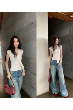 French-Style Off-Shoulder Short Sleeve T-Shirt for Women, Summer 2025 Slim-Fit V-Neck Top, Trendy Casual Wear