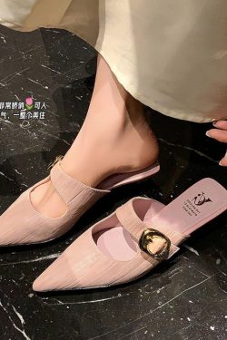French Style Pointed Toe Kitten Heel Sandals for Women - Fashionable Closed Toe Half Slippers, Versatile 90s Inspired Footwear