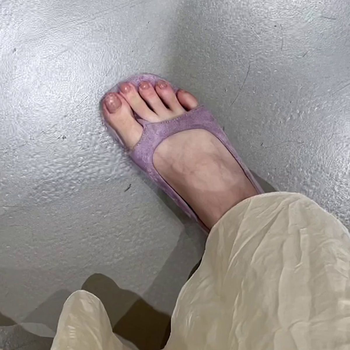 French Style Sheepskin Height-Increasing Thong Sandals for Women - Versatile Slip-On Roman Flip-Flops for Outdoor Wear French Style Sheepskin Height-Increasing Thong Sandals for Women - Versatile Slip-On Roman Flip-Flops for Outdoor Wear