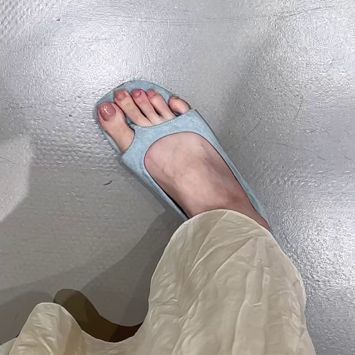 French Style Sheepskin Height-Increasing Thong Sandals for Women - Versatile Slip-On Roman Flip-Flops for Outdoor Wear French Style Sheepskin Height-Increasing Thong Sandals for Women - Versatile Slip-On Roman Flip-Flops for Outdoor Wear