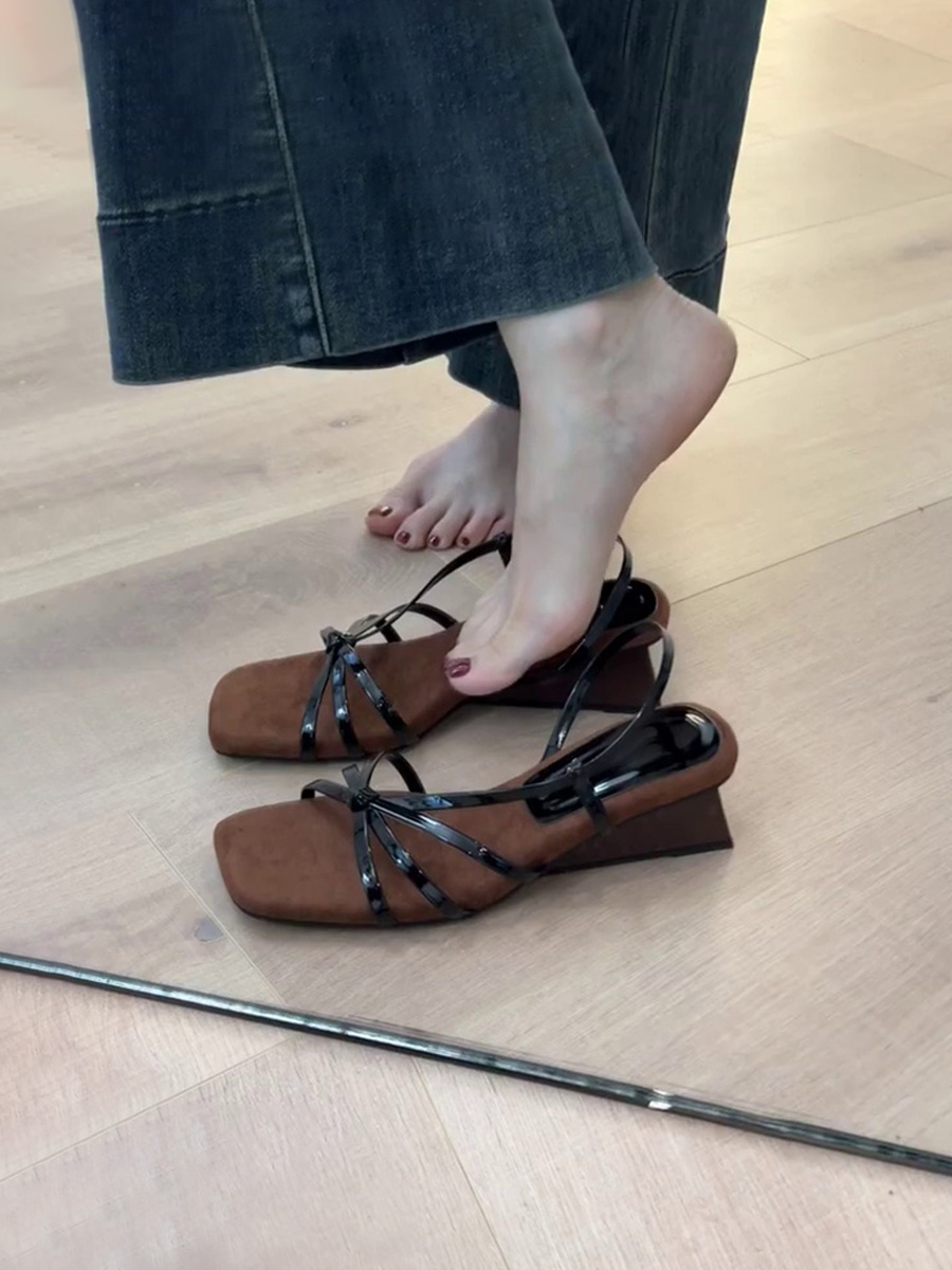 French Style Sheepskin One-Strap Wedge Sandals for Women - Open-Toe High-Heeled Square Toe Roman Sandals for Chic Outfits French Style Sheepskin One-Strap Wedge Sandals for Women - Open-Toe High-Heeled Square Toe Roman Sandals for Chic Outfits