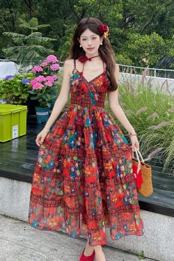 French Vintage Floral Long Dress with V-Neck and Spaghetti Straps - Summer Vacation Style Inspired by 90s and Y2K Fashion