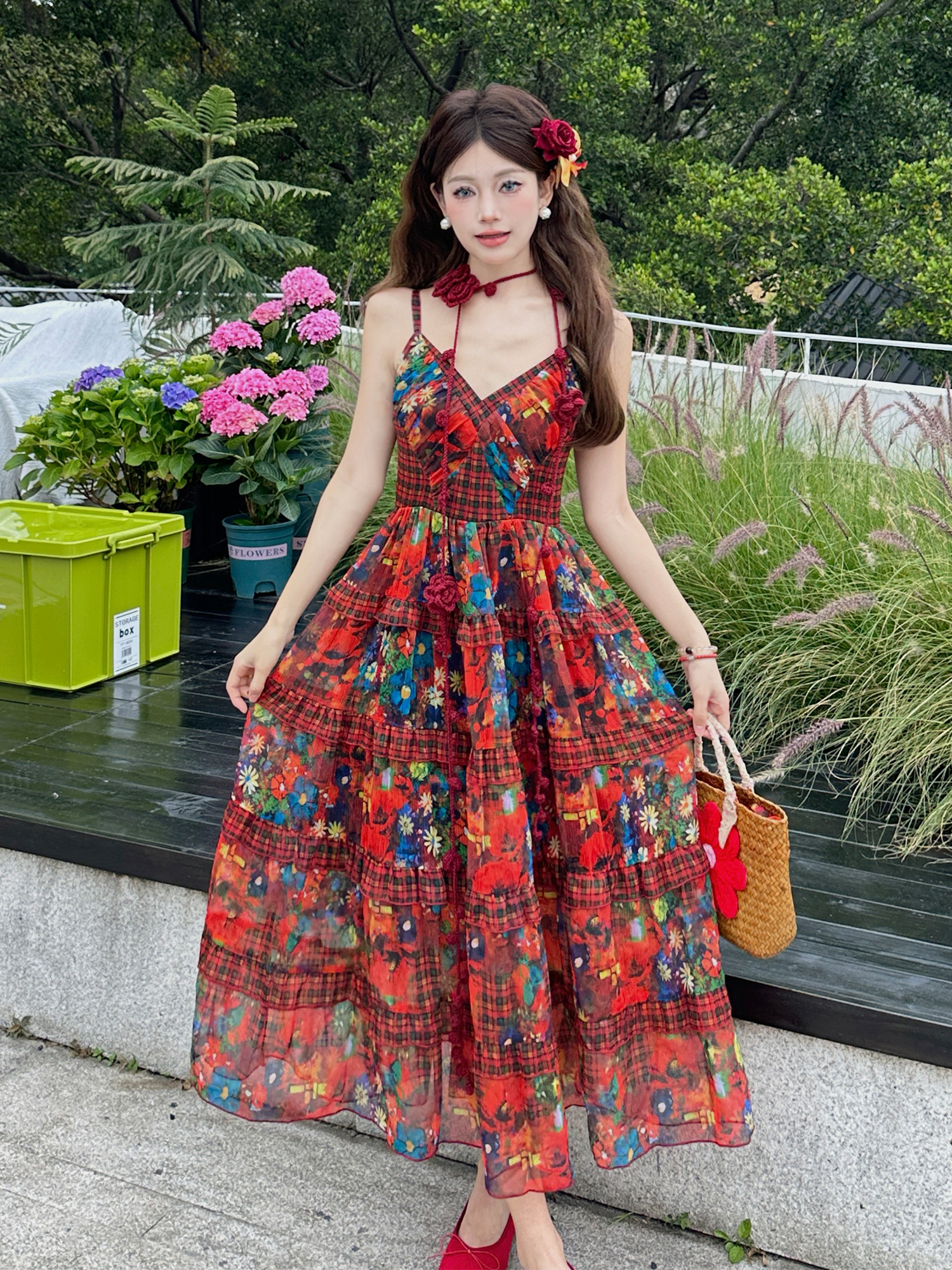 French Vintage Floral Long Dress with V-Neck and Spaghetti Straps - Summer Vacation Style Inspired by 90s and Y2K Fashion French Vintage Floral Long Dress with V-Neck and Spaghetti Straps - Summer Vacation Style Inspired by 90s and Y2K Fashion