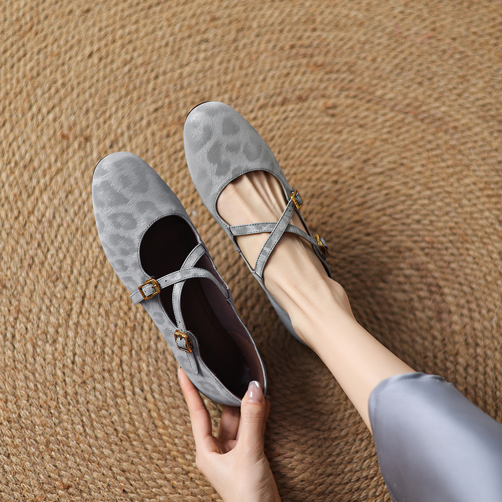 French Vintage Style Genuine Leather Cross Strap Flat Mary Jane Shoes for Women - Round Toe, Shallow Mouth, Perfect for Spring French Vintage Style Genuine Leather Cross Strap Flat Mary Jane Shoes for Women - Round Toe, Shallow Mouth, Perfect for Spring