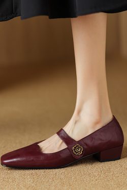 French Vintage Style Square-Toe Mary Jane Shoes with Chunky Low Heels - Italian Designer Inspired, Retro Fashion Footwear