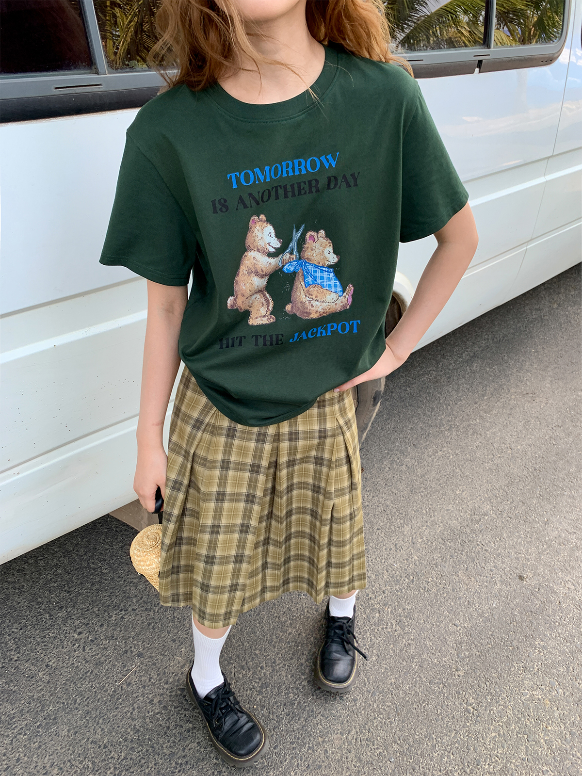 Fun Bear Print Loose Short Sleeve T-shirt for Women - Summer 2025 Pure Cotton Round Neck Top, Casual 90s Style Fun Bear Print Loose Short Sleeve T-shirt for Women - Summer 2025 Pure Cotton Round Neck Top, Casual 90s Style