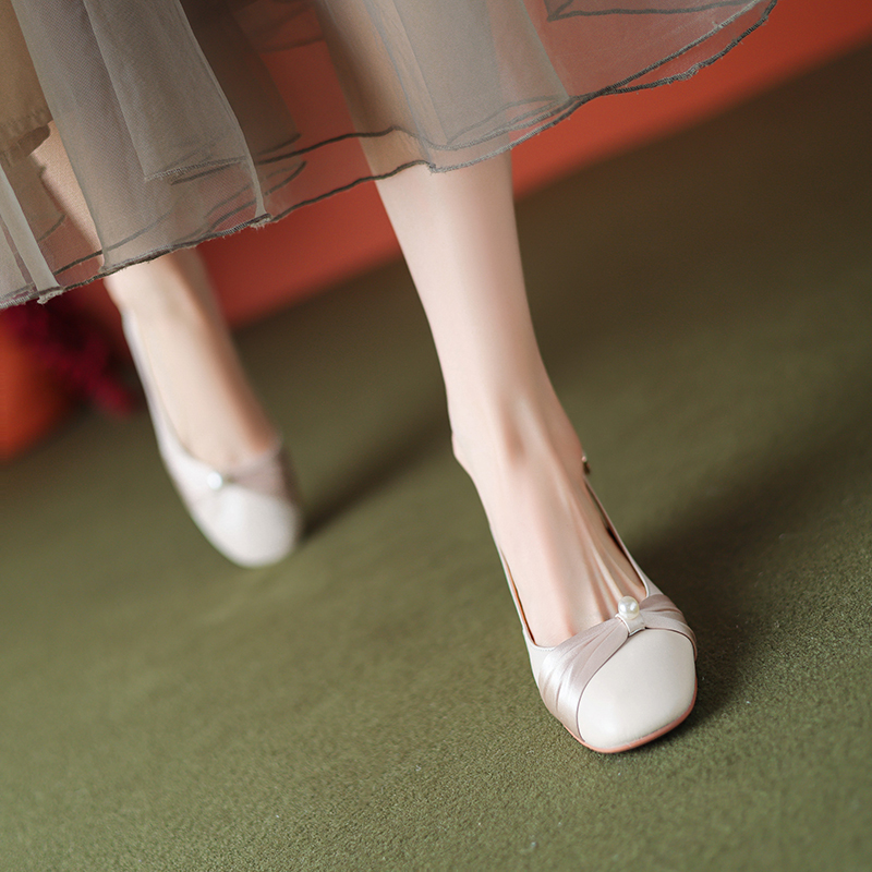 Genuine Leather Backless Chunky Heel Sandals for Women - Bow Round Toe Low Heel Closed Toe Italian Style Genuine Leather Backless Chunky Heel Sandals for Women - Bow Round Toe Low Heel Closed Toe Italian Style