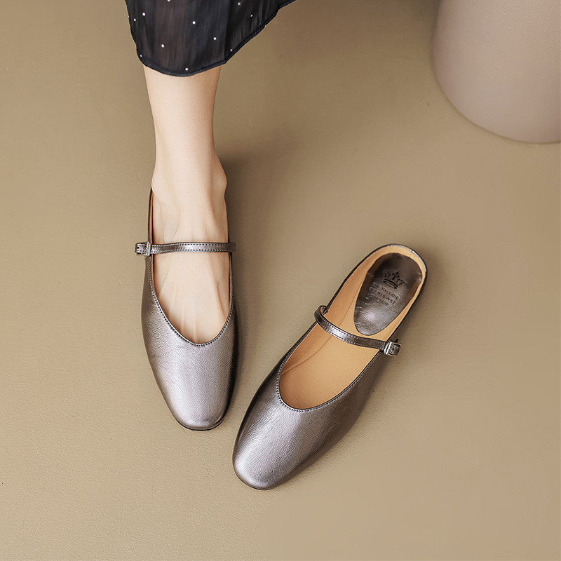 Genuine Leather Baotou Half Slippers Women’s Flat Sandals with One Strap - Soft Bottom Italian Style Footwear Genuine Leather Baotou Half Slippers Women’s Flat Sandals with One Strap - Soft Bottom Italian Style Footwear