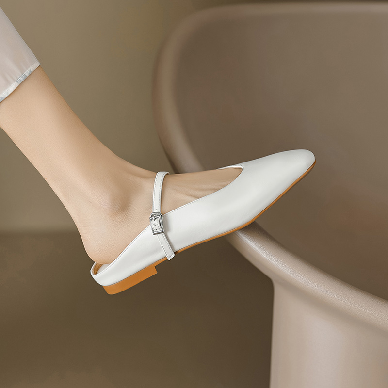 Genuine Leather Baotou Half Slippers Women’s Flat Sandals with One Strap - Soft Bottom Italian Style Footwear Genuine Leather Baotou Half Slippers Women’s Flat Sandals with One Strap - Soft Bottom Italian Style Footwear