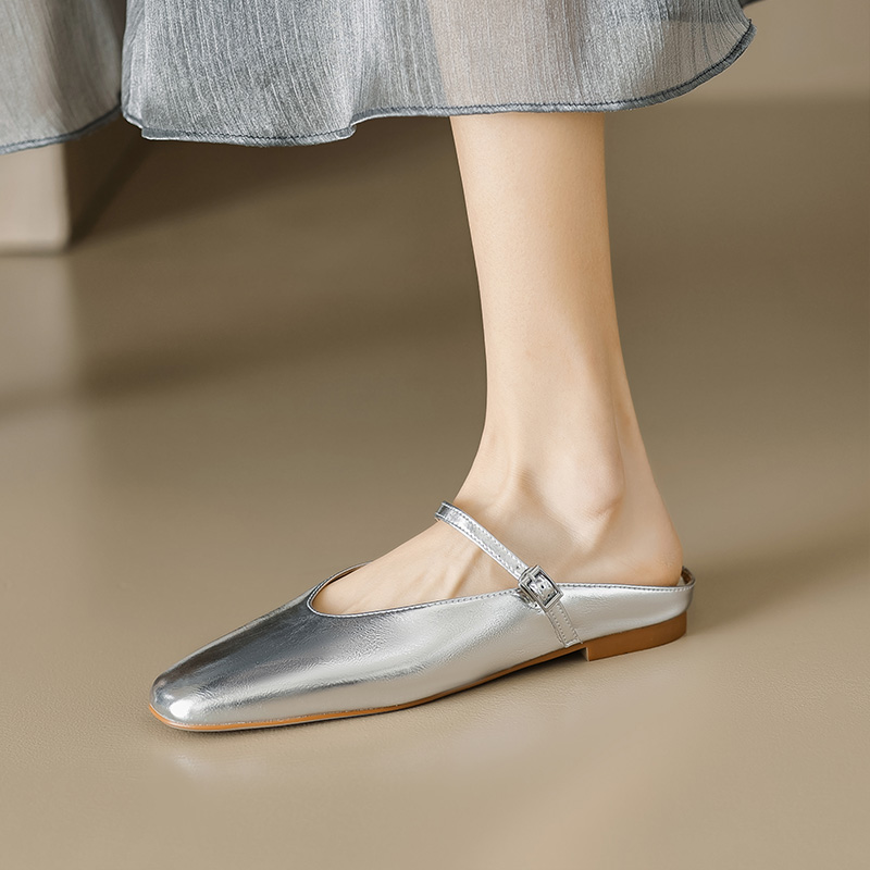 Genuine Leather Baotou Half Slippers Women’s Flat Sandals with One Strap - Soft Bottom Italian Style Footwear Genuine Leather Baotou Half Slippers Women’s Flat Sandals with One Strap - Soft Bottom Italian Style Footwear