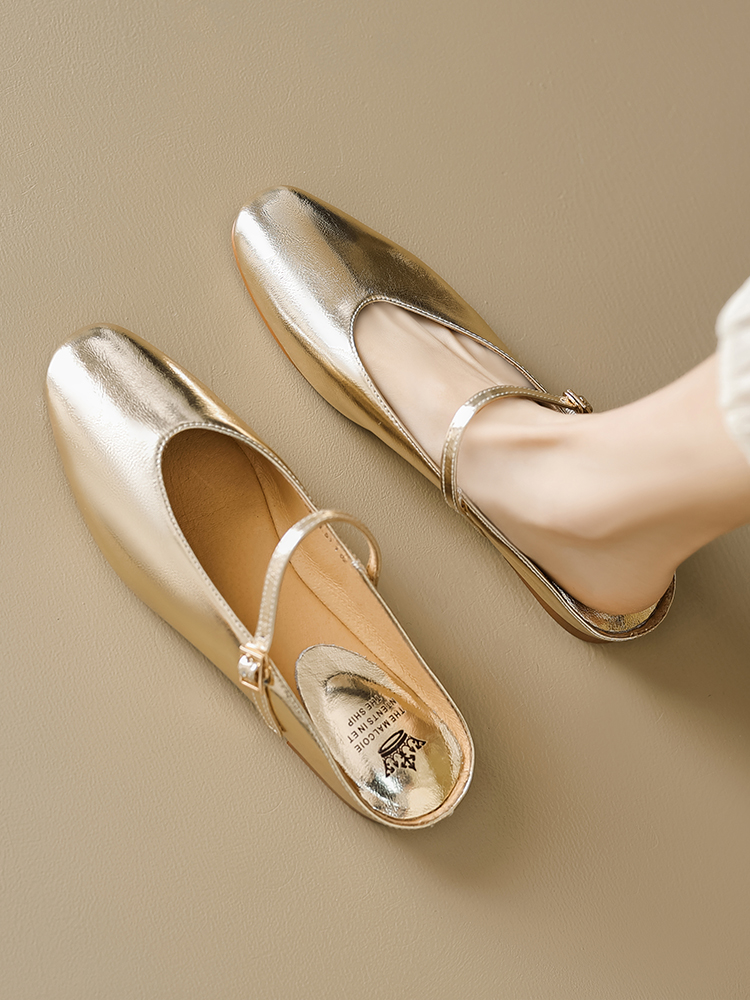 Genuine Leather Baotou Half Slippers Women’s Flat Sandals with One Strap - Soft Bottom Italian Style Footwear Genuine Leather Baotou Half Slippers Women’s Flat Sandals with One Strap - Soft Bottom Italian Style Footwear