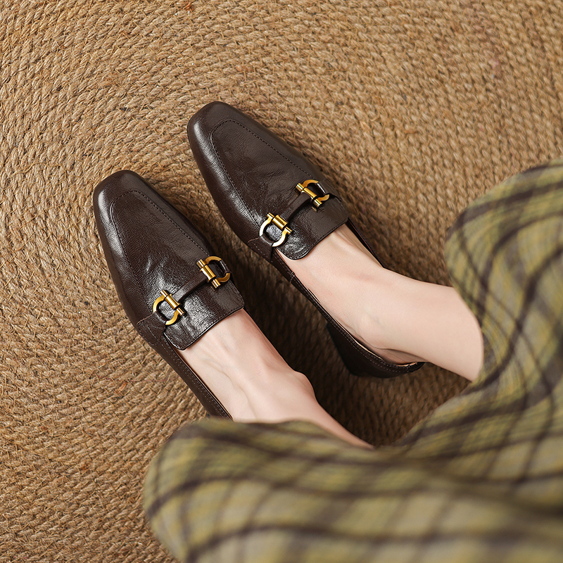 Genuine Leather Chunky Heel Loafers for Women - Retro British Style Slip-On Flats for Spring and Autumn Fashion Genuine Leather Chunky Heel Loafers for Women - Retro British Style Slip-On Flats for Spring and Autumn Fashion